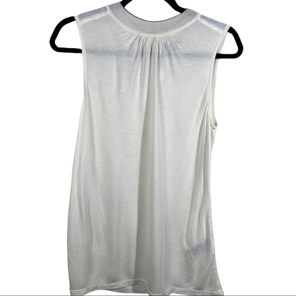 Banana Republic Crew Neck Sleeveless Ivory Tank - Small